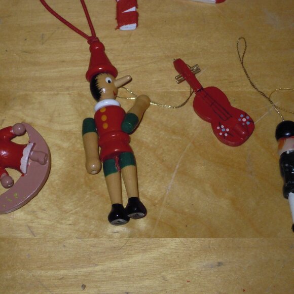 Vintage Handpainted Wood Christmas Tree Ornaments 23 Mini Lot German? Pinocchio - Picture 5 of 6